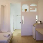 Sandora Living Апарт-отель