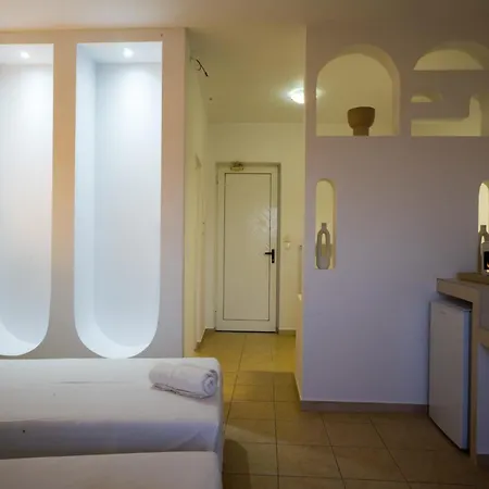 Diamond Aparthotel 3*