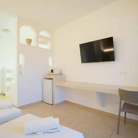 Sandora Living Aparthotel 3*