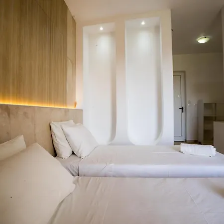 Aparthotel Sandora Living