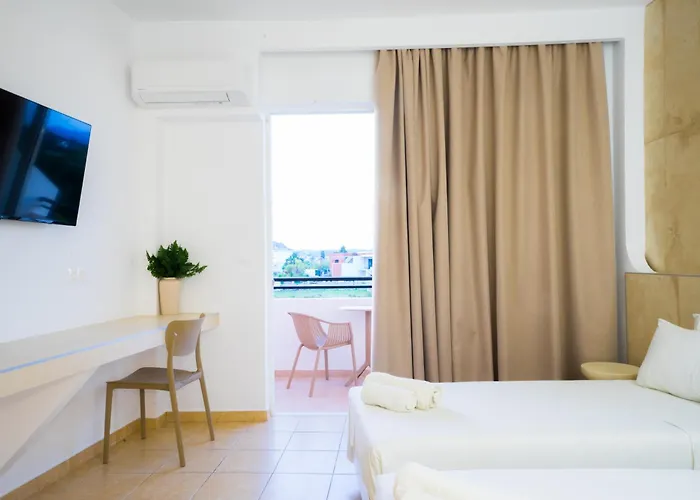 Diamond פליראקי